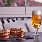 San Antonio Luxury فندق أويا